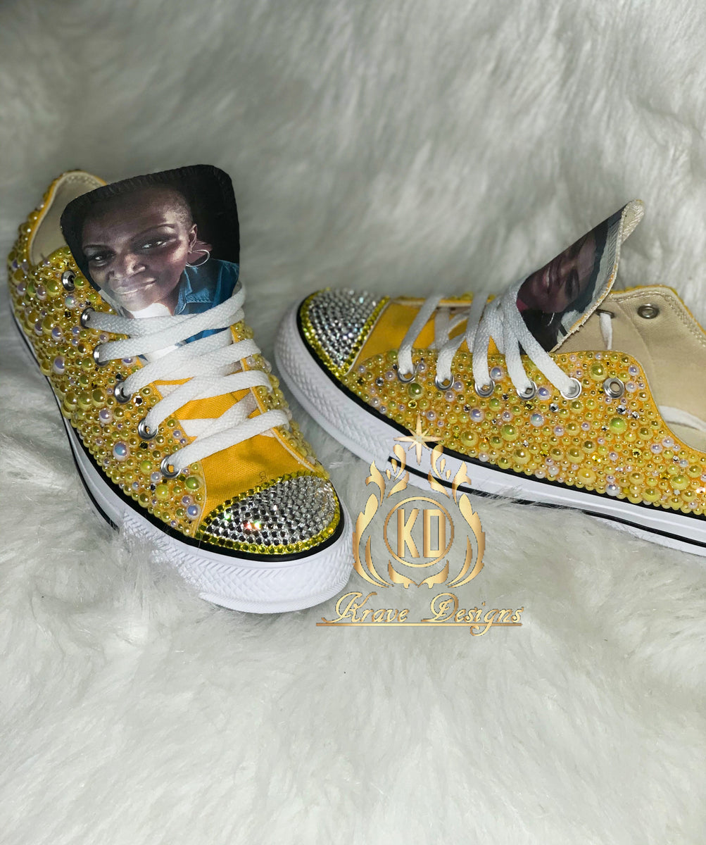 Gold bedazzled outlet converse